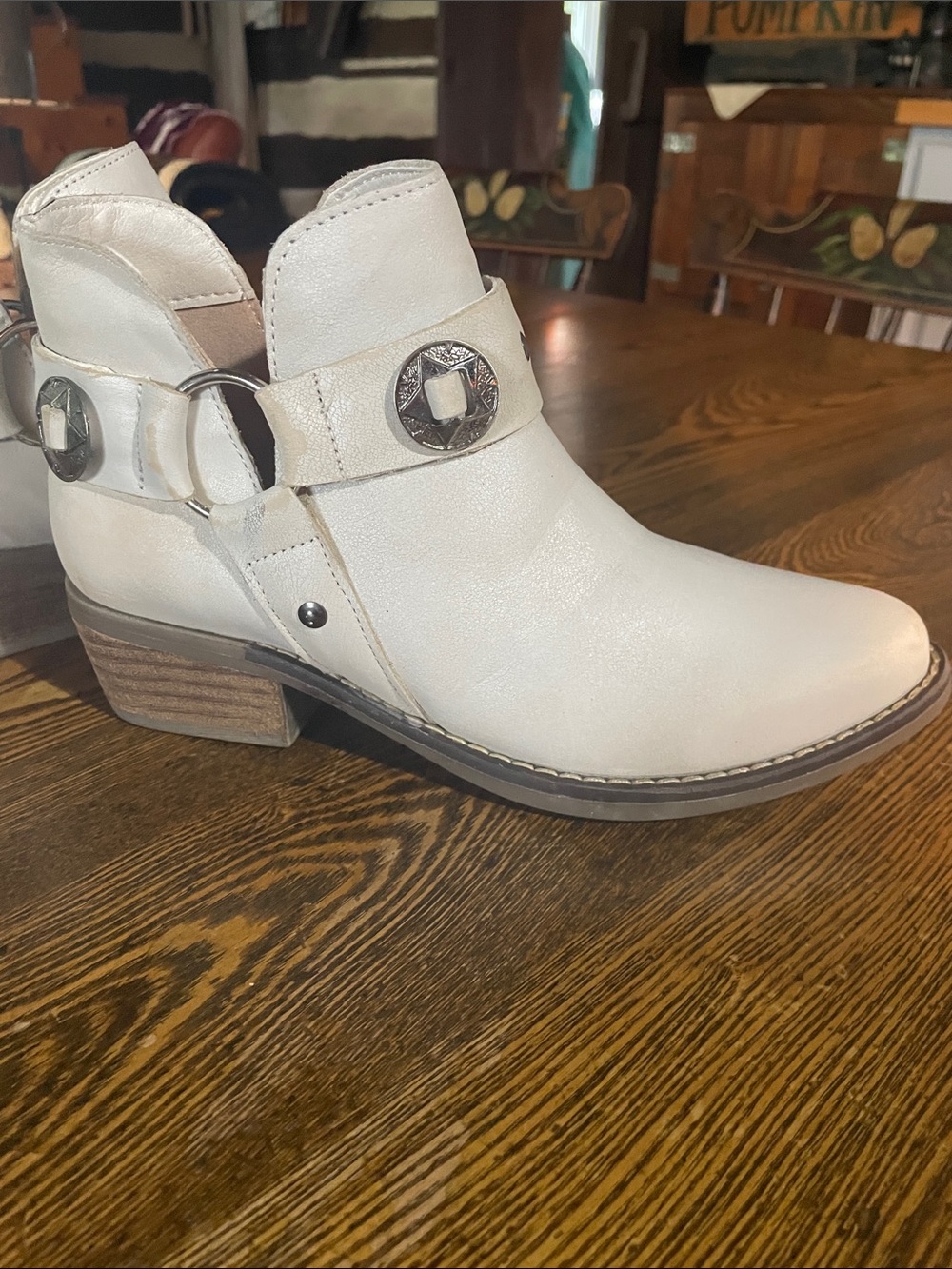Chinese Laundry White Western Ankle Booties with Silver concho Detail